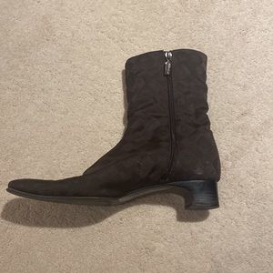 Bruno Magli Brown Fur Lined monogrammed boots. European size 40. Like new.